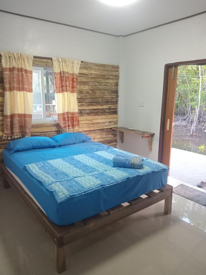 Chom Suan Farmstay Ko Kut ภายนอก รูปภาพ